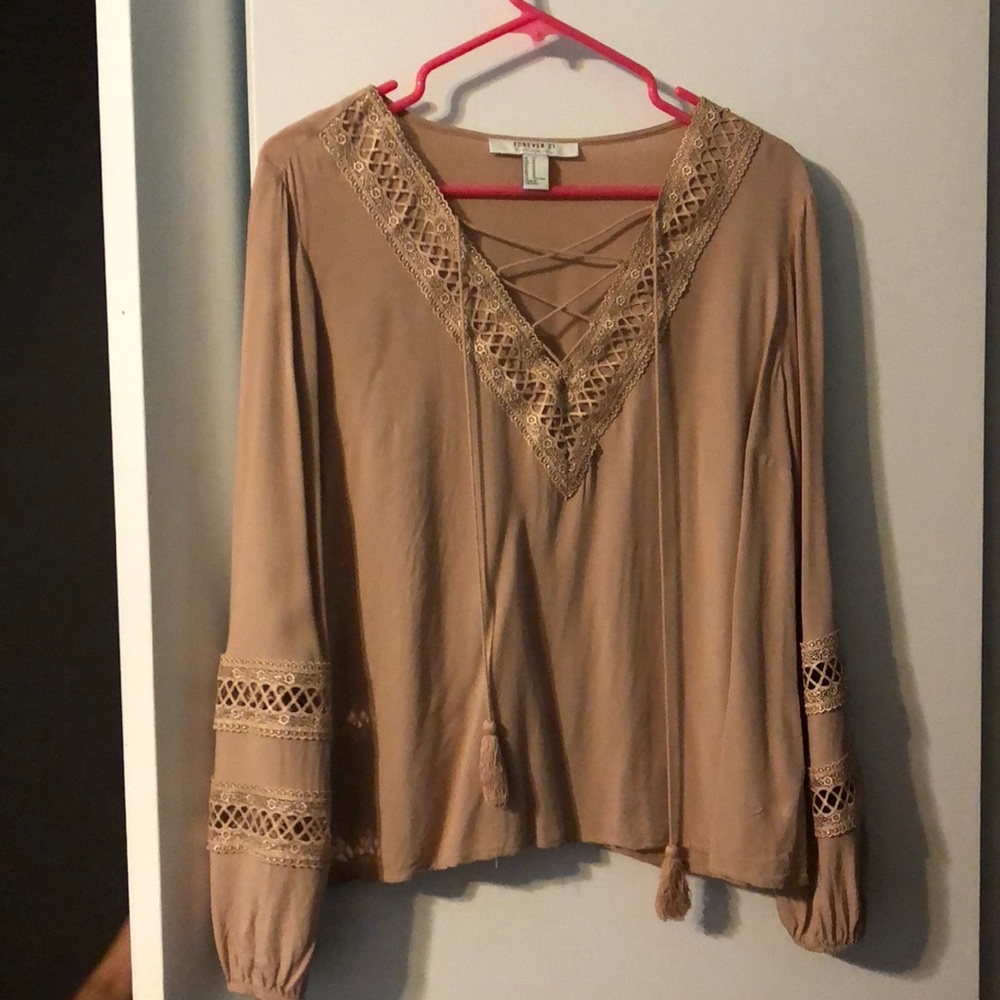 Forever 21 blouse only worn when trying on
